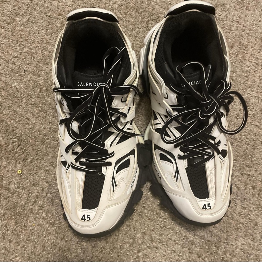 Balenciaga White and Black Sneakers with Sleek Design